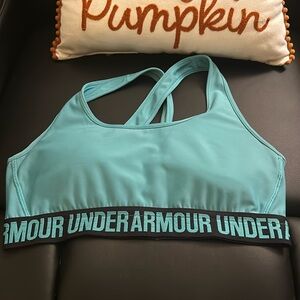 🩵Under Armour Sports Bra🩵